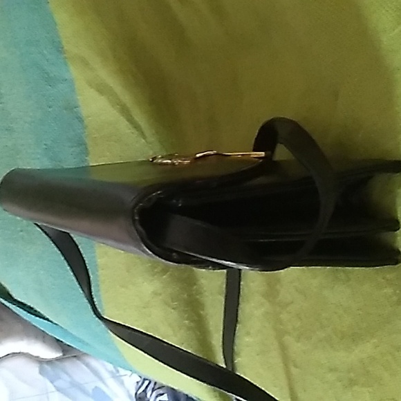 Vintage Black Purse w/Goldtone Cougar - Picture 4 of 13